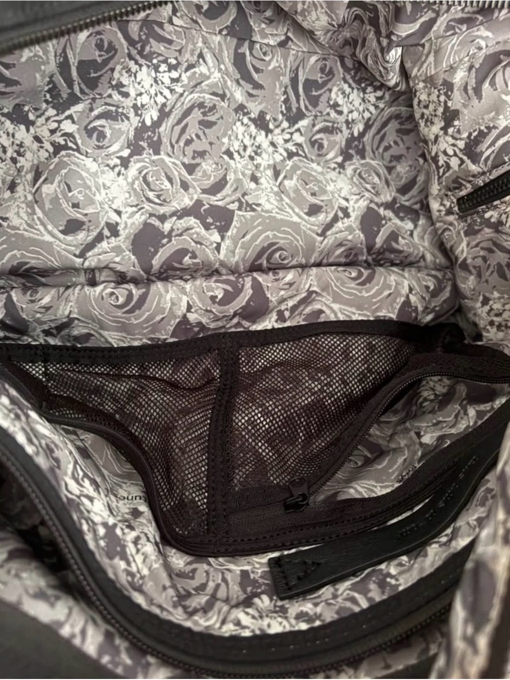 Lululemon Retro Bag Black - Picture 7 of 7